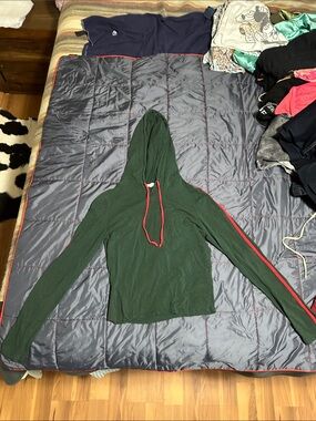 Women's Green Hooded Long-Sleeve Top with Red Trim - Casual Crop